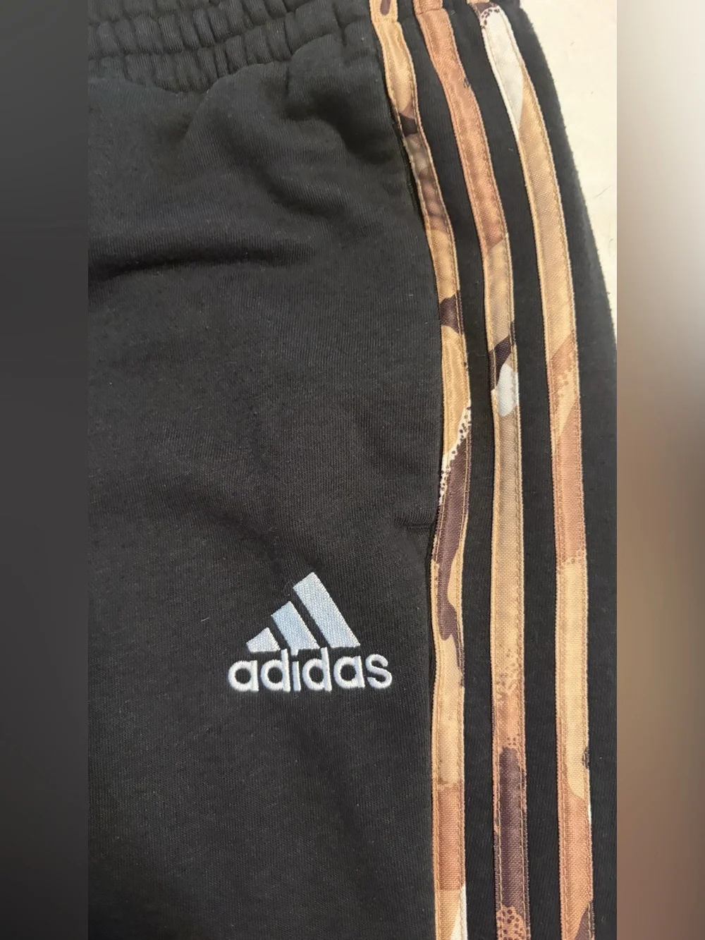 ADIDAS 3 STRIPES BLACK CAMO JOGGERS PANTS Size 3XL Drawstring Waist
